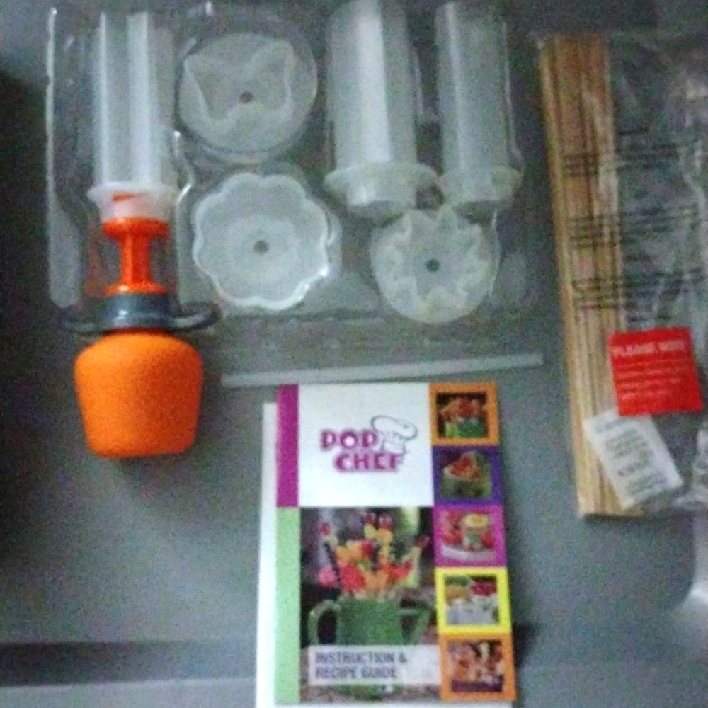 Pop Chef Fruit Cutter - Picture 6 of 6